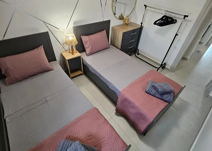 ε5centralapartmentnearthesea *